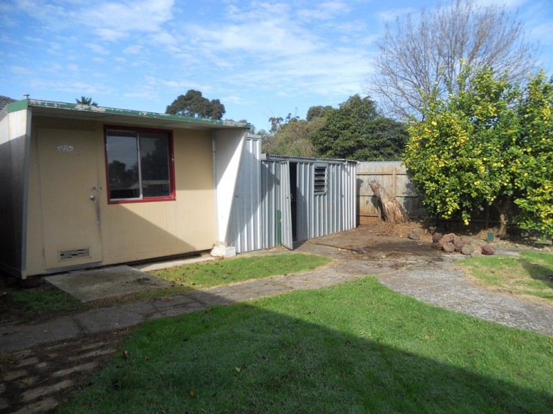 6 Valma Avenue, Cranbourne VIC 3977