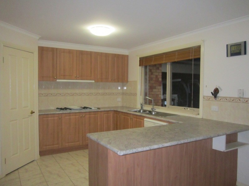 48 Brookland Greens Boulevard, Cranbourne VIC 3977