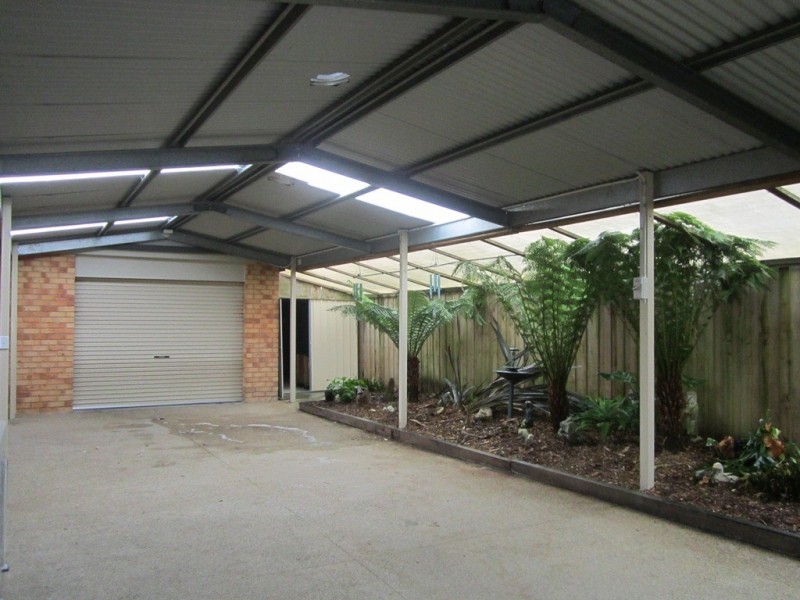 48 Brookland Greens Boulevard, Cranbourne VIC 3977