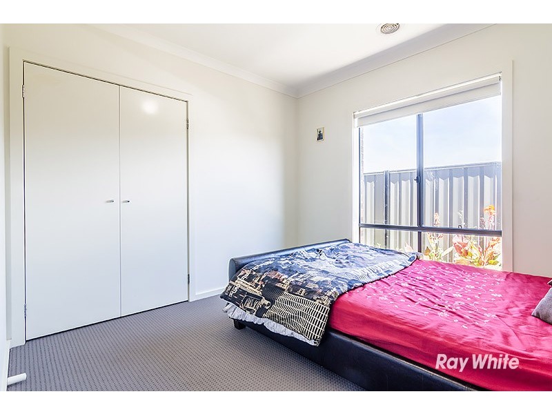 14 San Fratello Street, Clyde North VIC 3978