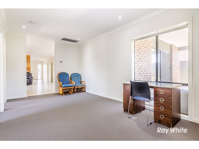 14 San Fratello Street, Clyde North VIC 3978