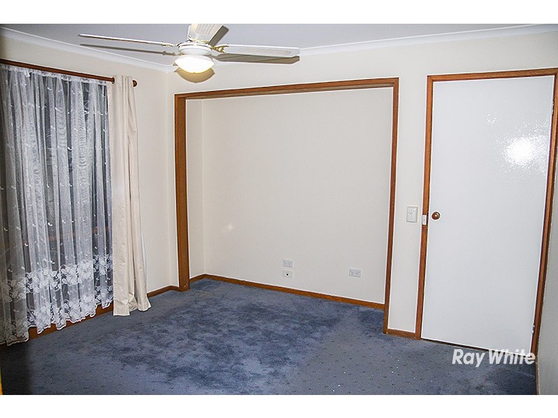 24 Courtenay Avenue, Cranbourne North VIC 3977