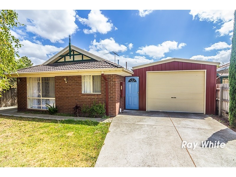 18 Friendship Close, Cranbourne West VIC 3977