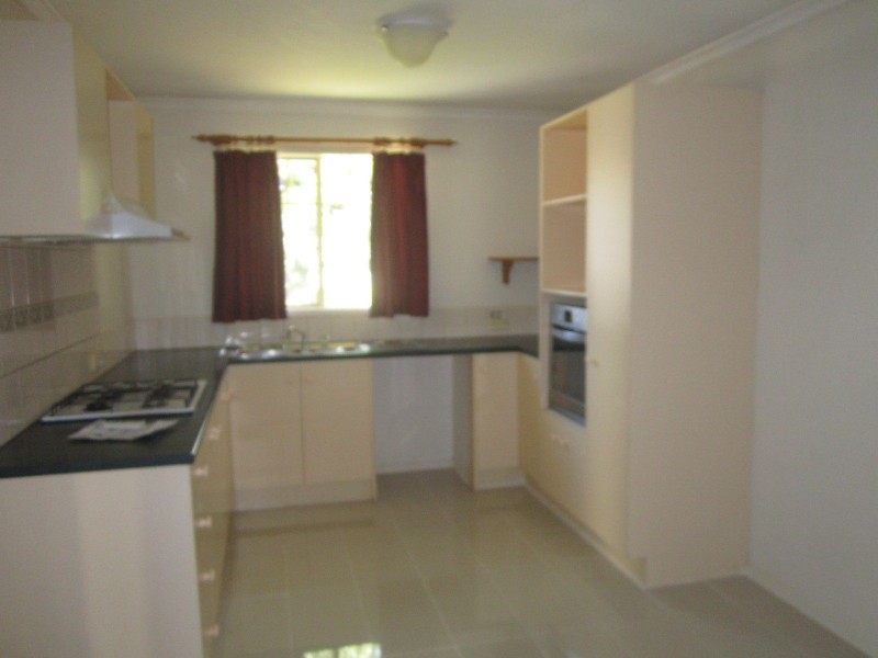 18 Friendship Close, Cranbourne West VIC 3977