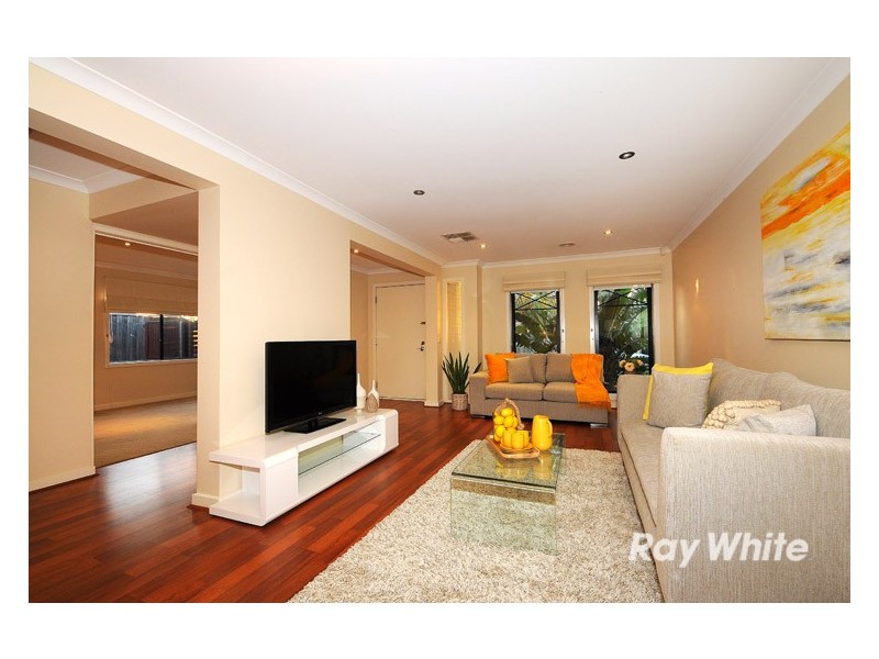 12 Glenbrook Crescent, Lynbrook VIC 3975