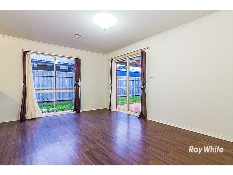 6 Carina Terrace, Cranbourne West VIC 3977