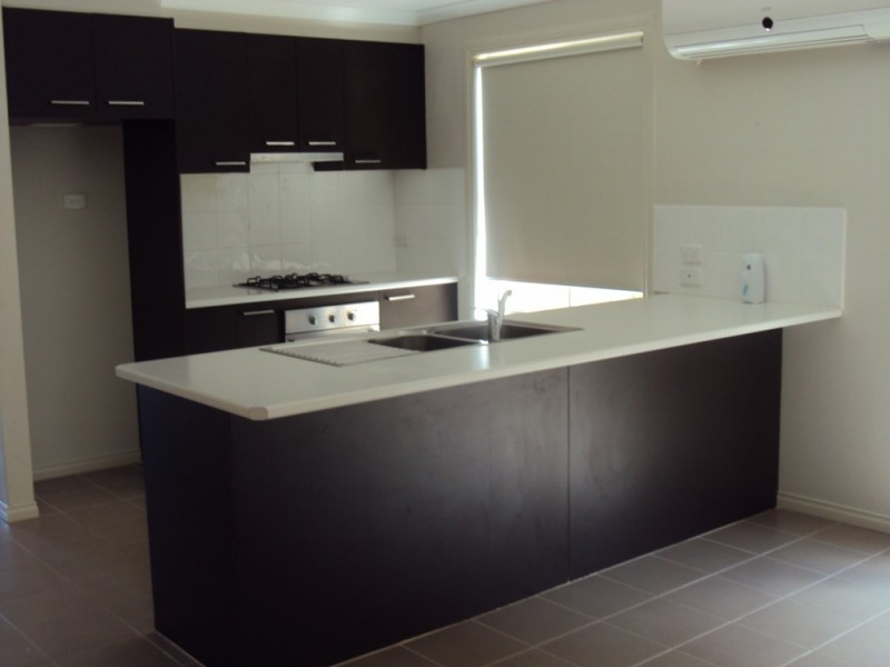 21 Pepperbush Circuit, Cranbourne North VIC 3977