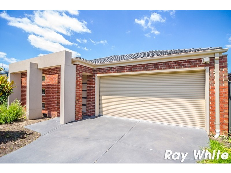 20 Cherry Blossom Chase, Pakenham VIC 3810