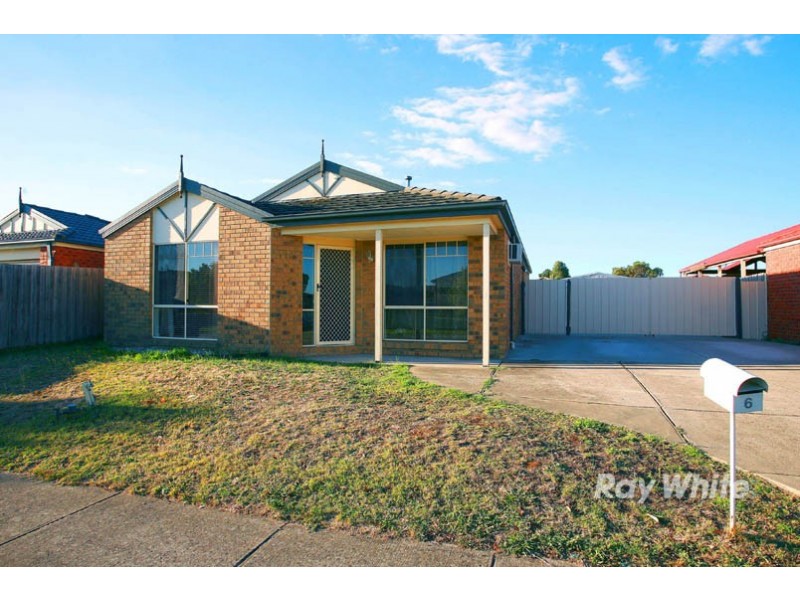6 Tauna Place, Cranbourne VIC 3977
