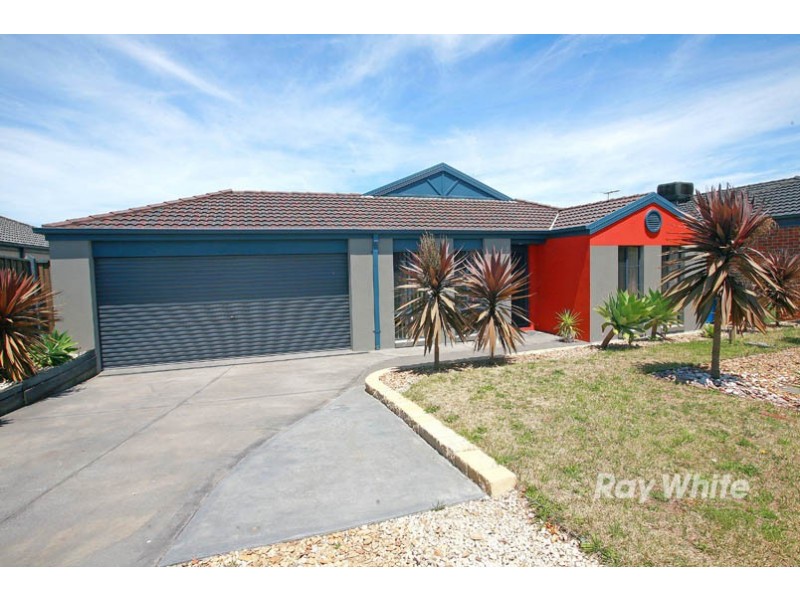 6 Rose Bush Court, Lyndhurst VIC 3975
