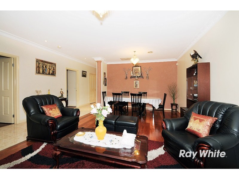 20 Astley Wynd, Lynbrook VIC 3975