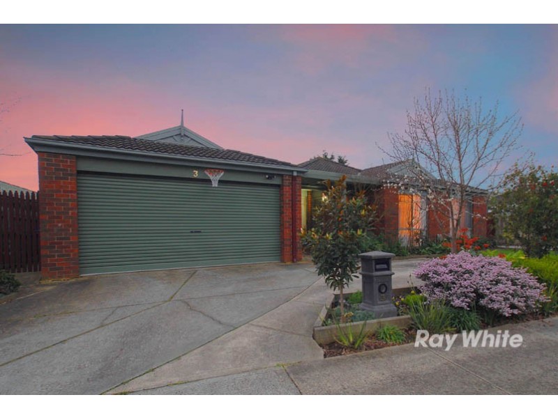 3 Reginald Court, Cranbourne West VIC 3977