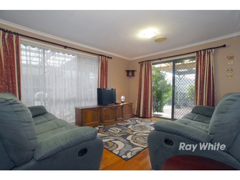 3 Reginald Court, Cranbourne West VIC 3977