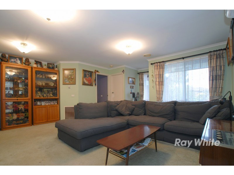 3 Reginald Court, Cranbourne West VIC 3977