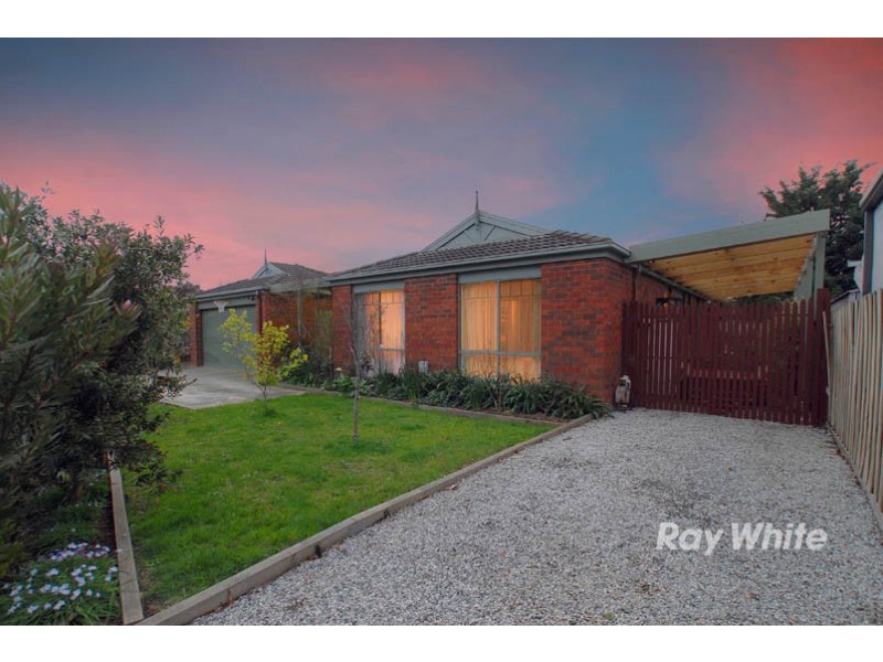 3 Reginald Court, Cranbourne West VIC 3977