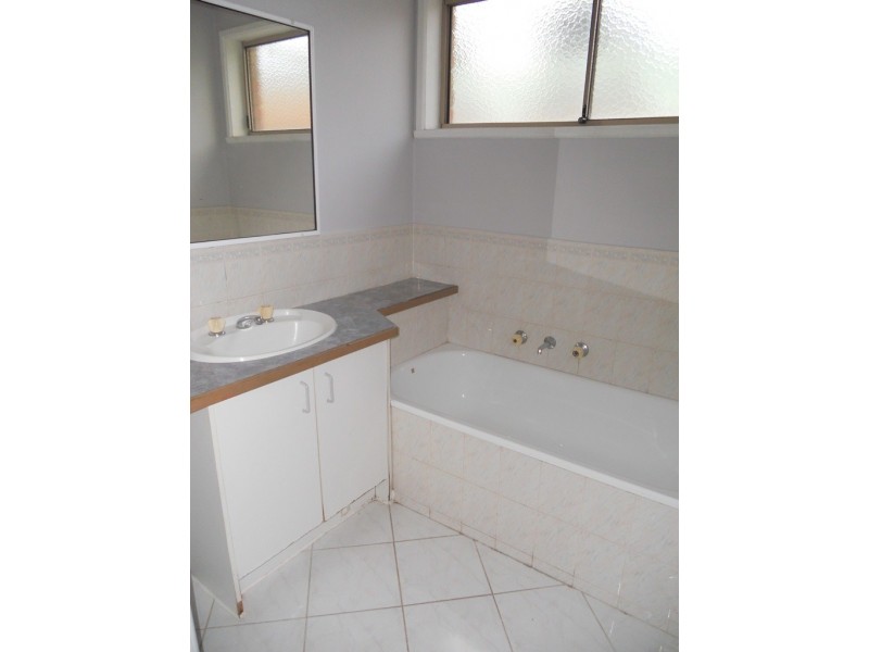 36 Maculata Drive, Cranbourne West VIC 3977