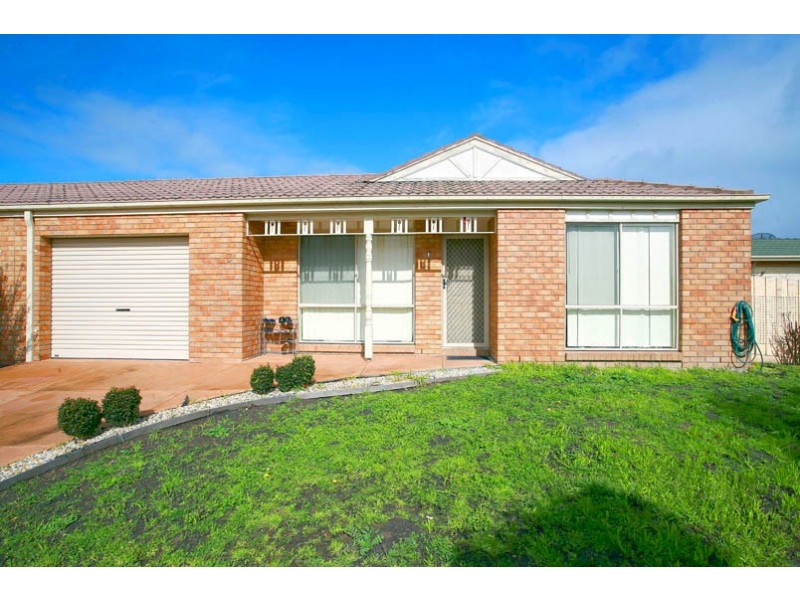 3A Kells Close, Cranbourne East VIC 3977