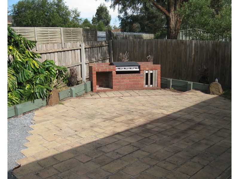 15 Manisa Place, Cranbourne VIC 3977
