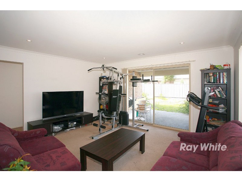 14 Islington Avenue, Cranbourne North VIC 3977