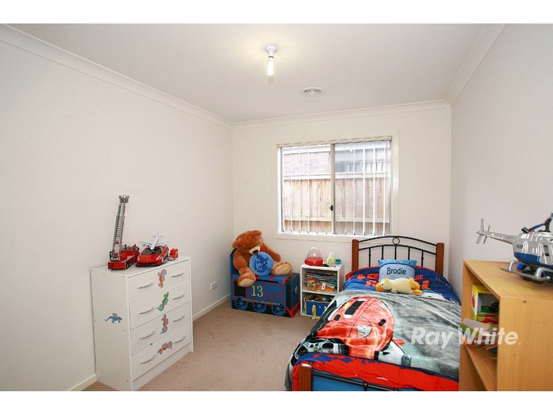 14 Islington Avenue, Cranbourne North VIC 3977