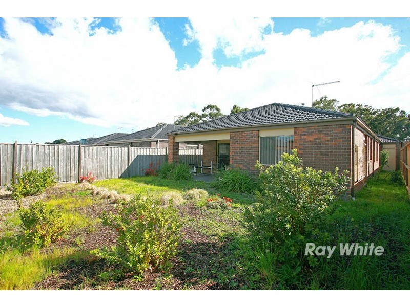 14 Islington Avenue, Cranbourne North VIC 3977