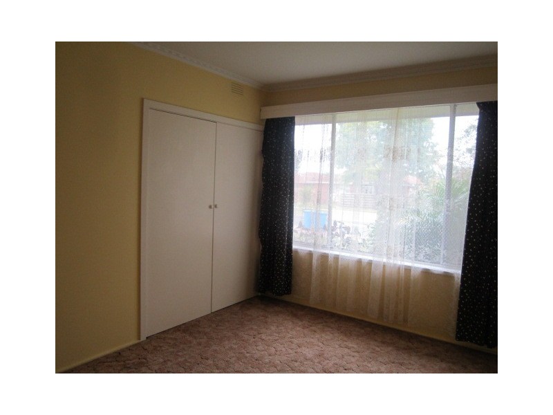 11 Duff Street, Cranbourne VIC 3977