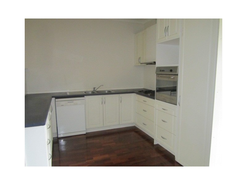 11 Duff Street, Cranbourne VIC 3977