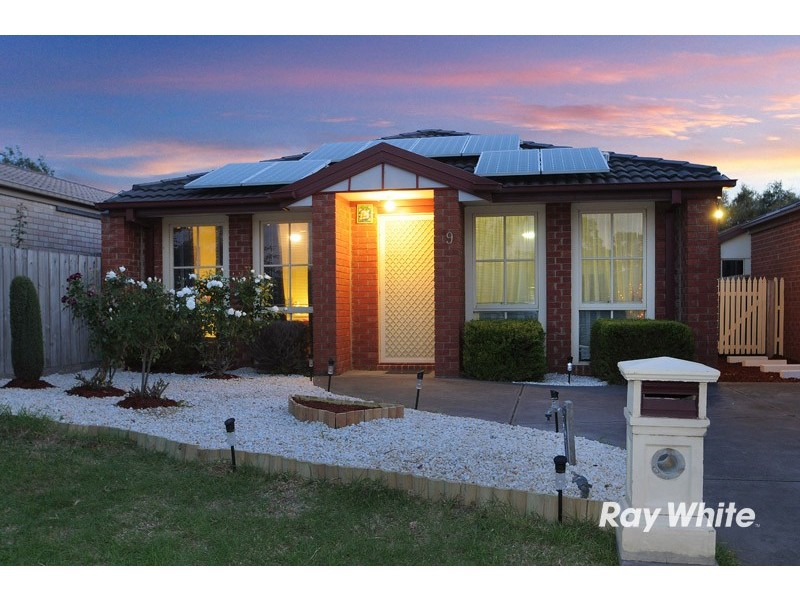 9 Parkside Mews, Cranbourne West VIC 3977