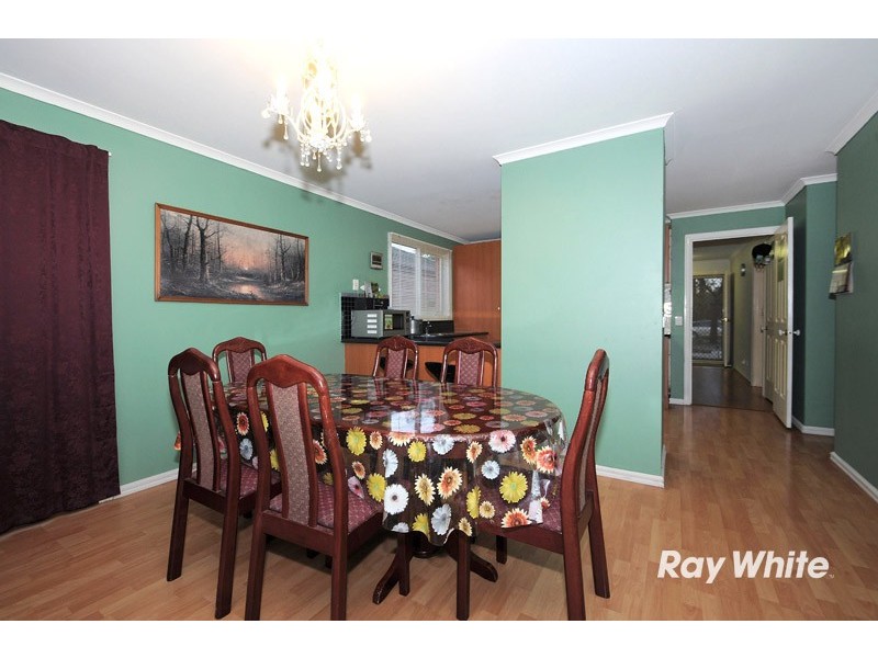 9 Parkside Mews, Cranbourne West VIC 3977