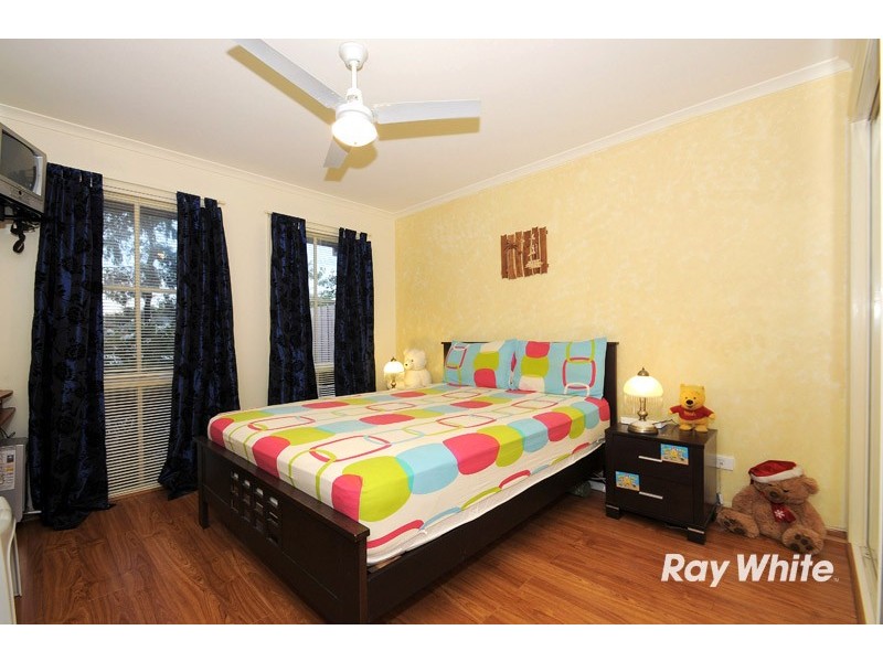 9 Parkside Mews, Cranbourne West VIC 3977