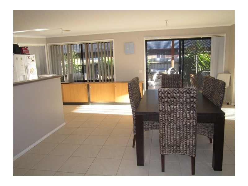 10 Formby Place, Cranbourne South VIC 3977