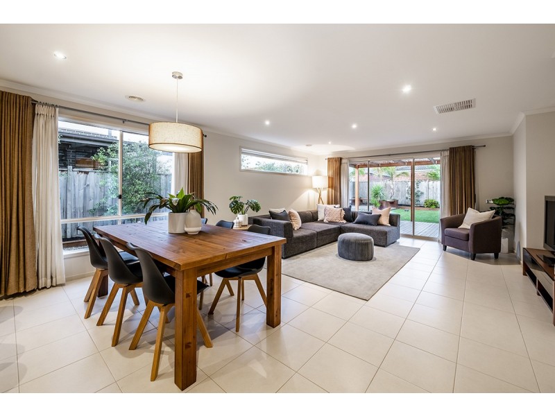 10 Colendy Close, Lyndhurst VIC 3975