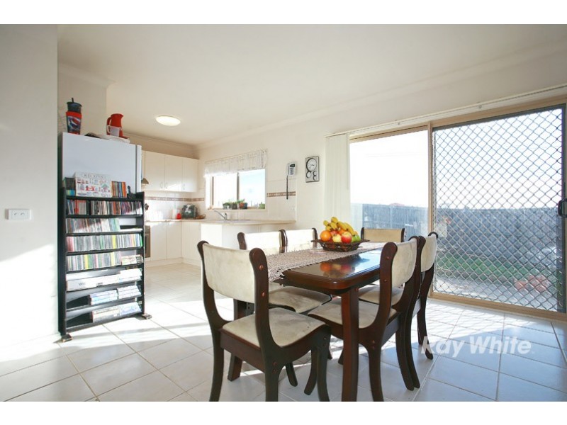 5 Malfoy Mews, Cranbourne West VIC 3977