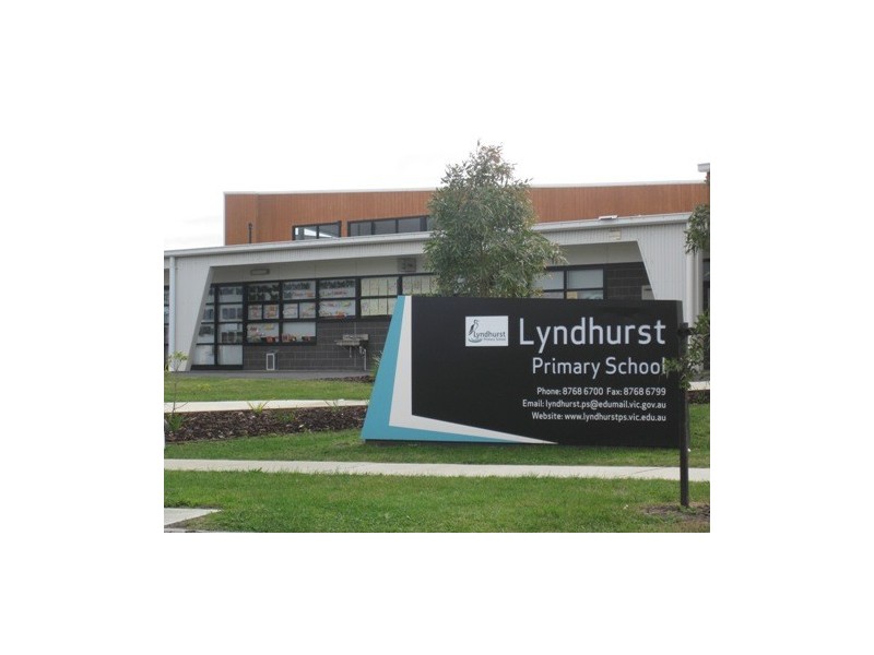 20 Banfield Place, Lyndhurst VIC 3975