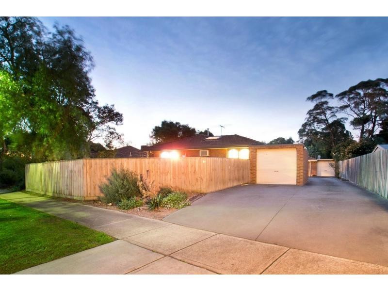 10 Jane Street, Berwick VIC 3806