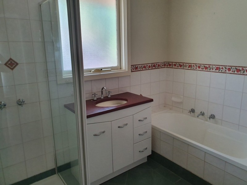 10 Jane Street, Berwick VIC 3806