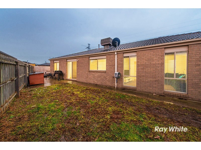 59 Taplan Crescent, Cranbourne West VIC 3977