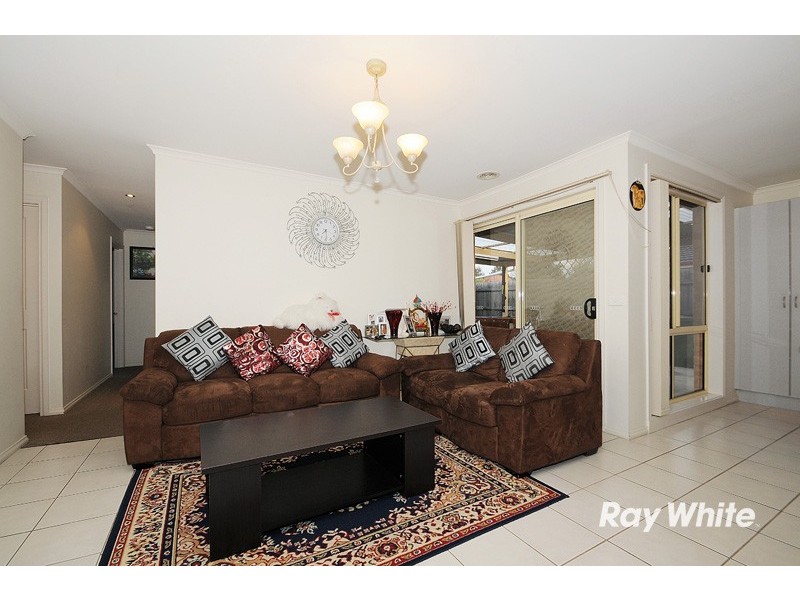 14 Providence Drive, Cranbourne West VIC 3977