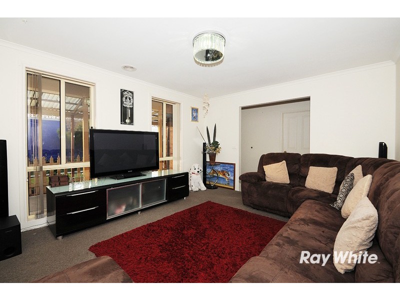 14 Providence Drive, Cranbourne West VIC 3977