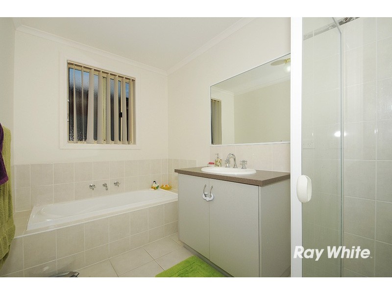 14 Providence Drive, Cranbourne West VIC 3977