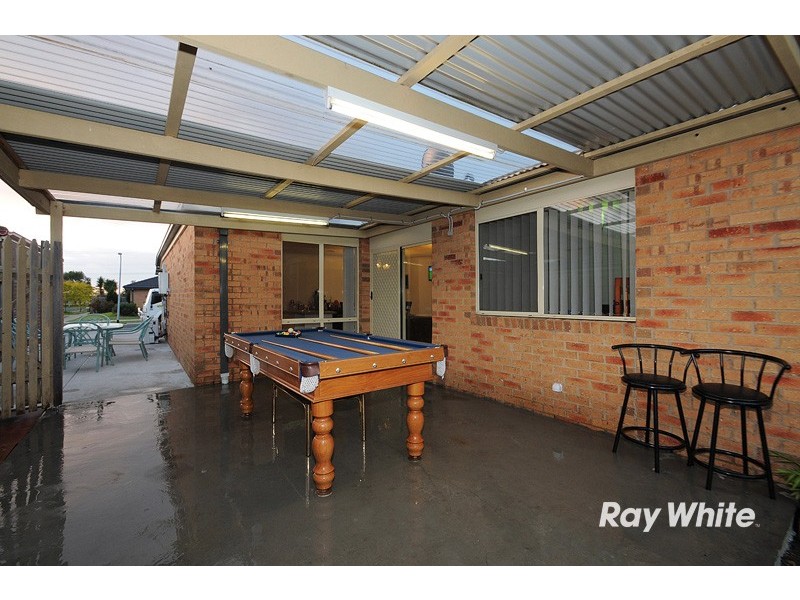 14 Providence Drive, Cranbourne West VIC 3977
