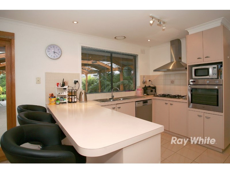24 Taddor Drive, Cranbourne VIC 3977
