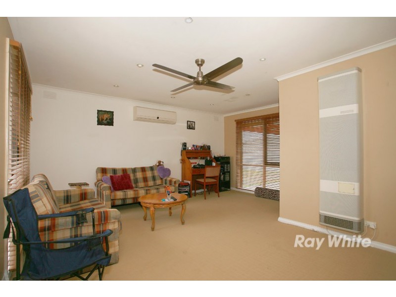 24 Taddor Drive, Cranbourne VIC 3977