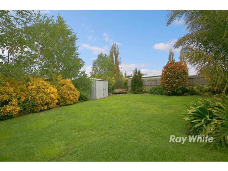 24 Taddor Drive, Cranbourne VIC 3977