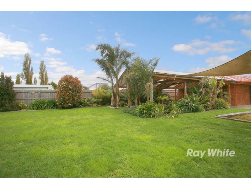 24 Taddor Drive, Cranbourne VIC 3977