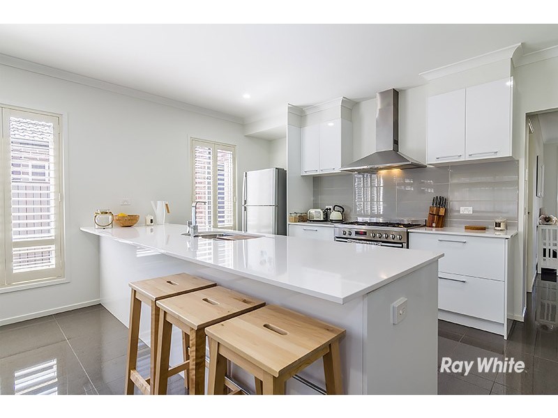 20 Forest Drive, Clyde North VIC 3978