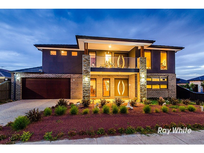 14 Carinya Court, Cranbourne North VIC 3977
