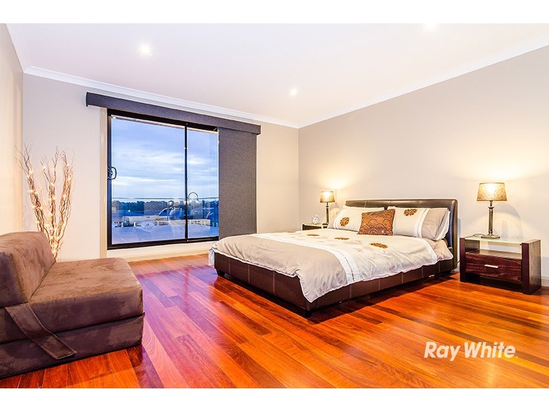 14 Carinya Court, Cranbourne North VIC 3977