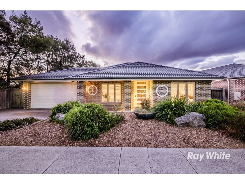 31 Merritt Avenue, Cranbourne West VIC 3977