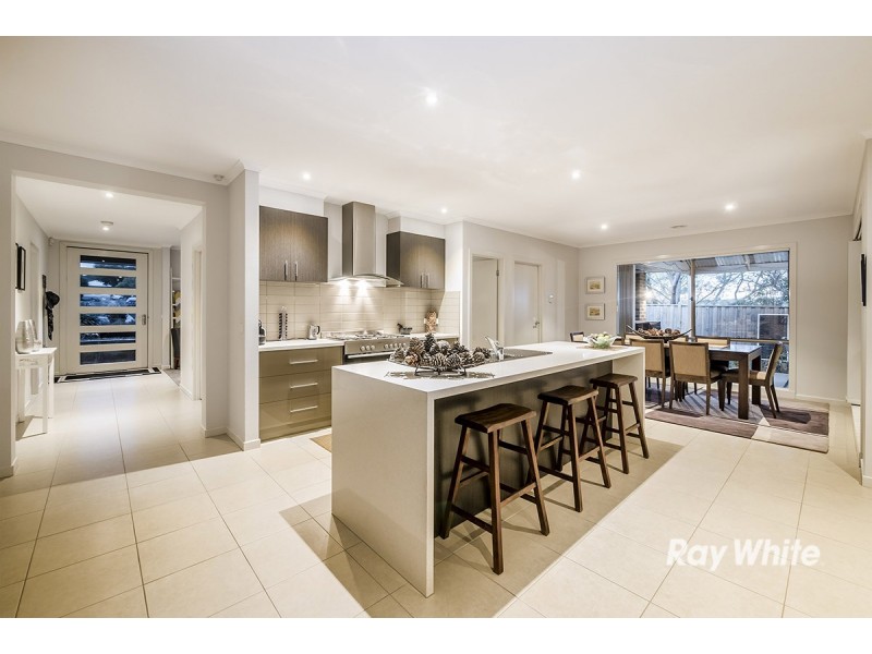 31 Merritt Avenue, Cranbourne West VIC 3977